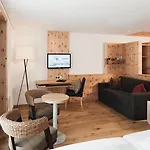 Hotel Mondschein 4*