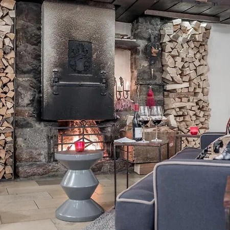 Mondschein Hotel 4*