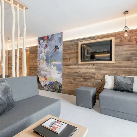 Mondschein 4* 스투벤 암 아를베르크