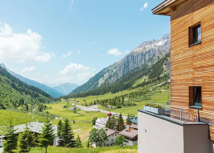 Mondschein Hotel Stuben am Arlberg